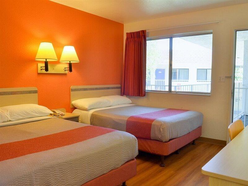 Motel 6-Santa Nella, Ca - Los Banos - Interstate 5 Экстерьер фото